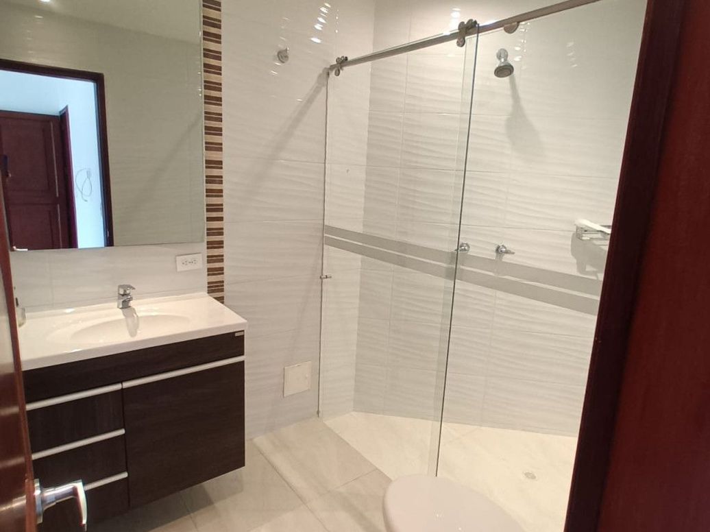 Apartamento de 3 alcobas en venta en La Cabrera, Bogotá, 165 m² · foto 8 de 18