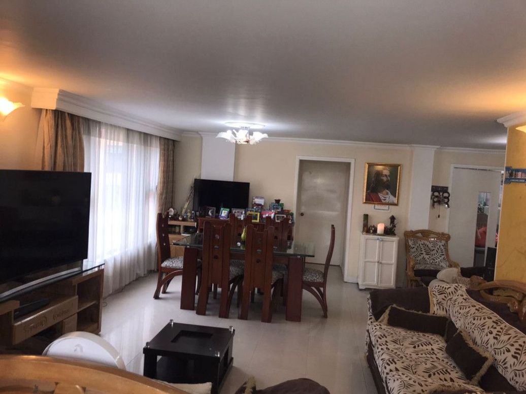Apartamento de 3 alcobas en venta en Belalcázar, Bogotá, 110 m² · foto 6 de 11