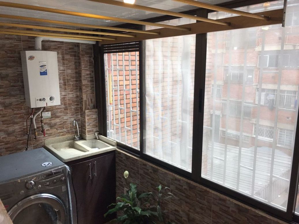 Apartamento de 3 alcobas en venta en Belalcázar, Bogotá, 110 m² · foto 10 de 11