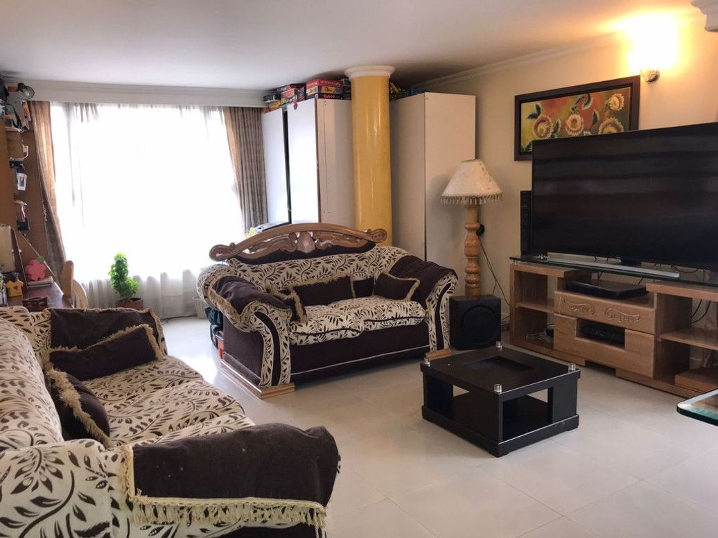 Apartamento de 3 alcobas en venta en Belalcázar, Bogotá, 110 m² · foto 2 de 11