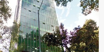 Espectacular oficina exterior, tiene una ubicación esquinera en el piso 11 de un emblemático edificio sobre la carrera 11 con 86; gran oportunidad para el desarrollo de tu negocio ya que cuenta con una excelente distribución y un amplio espacio de trabajo, libre para ajustarse a tus necesidades.