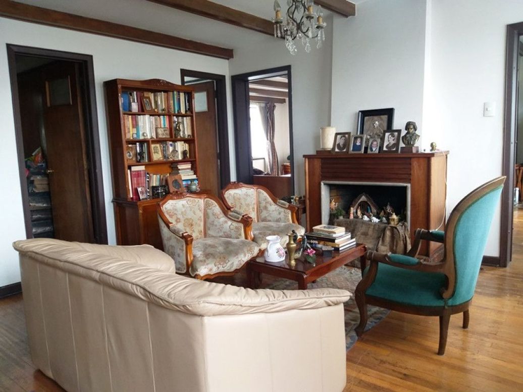 Casa de 8 alcobas en venta en La Soledad, Bogotá, 529 m² · foto 4 de 8