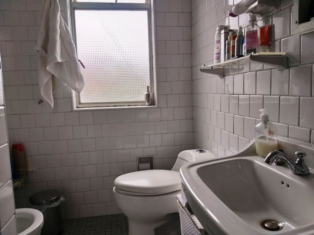 Casa de 8 alcobas en venta en La Soledad, Bogotá, 529 m² · foto 3 de 8