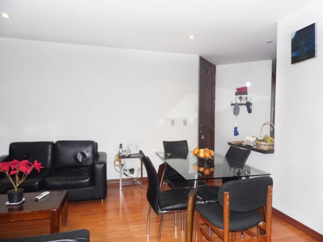 Apartamento de 2 alcobas en venta en Chicó Norte, Bogotá, 83 m² · foto 2 de 10