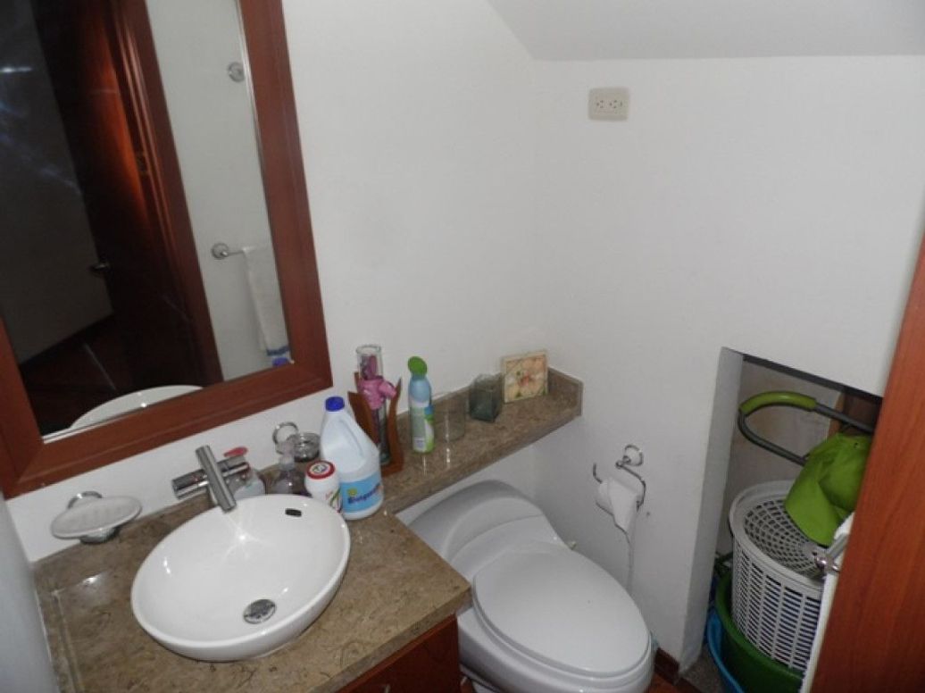Apartamento de 2 alcobas en venta en Chicó Norte, Bogotá, 83 m² · foto 3 de 10