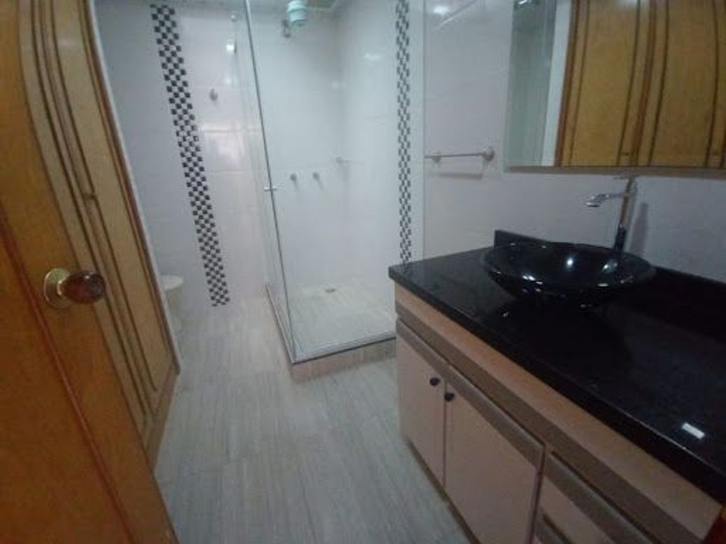 Casa de 3 alcobas en venta en Normandia Occidental, Bogotá, 200 m² · foto 5 de 20