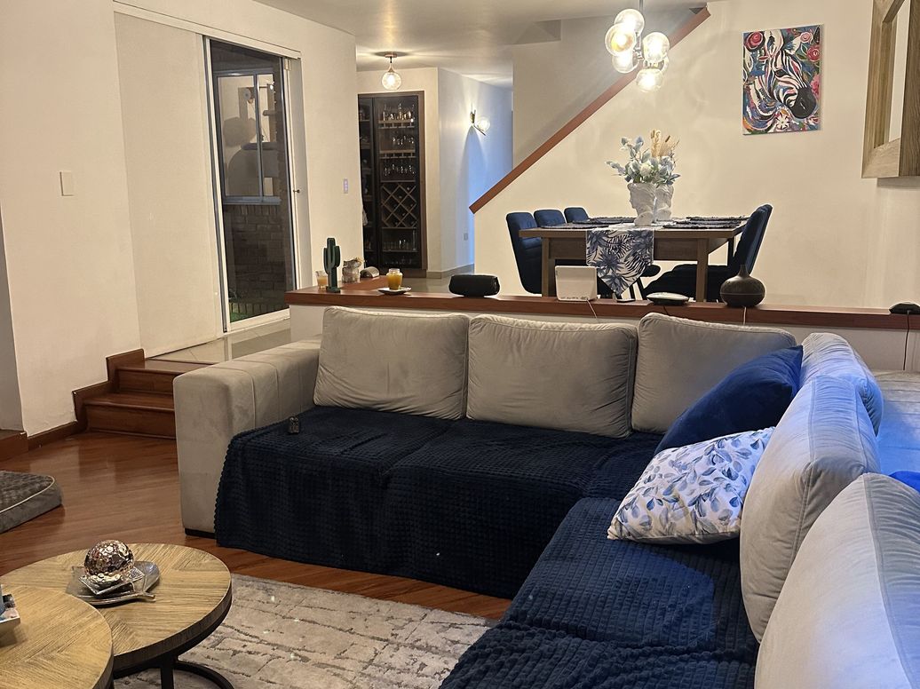Casa de 5 alcobas en venta en Los Bohios De Hunza, Bogotá, 345 m² · foto 3 de 17