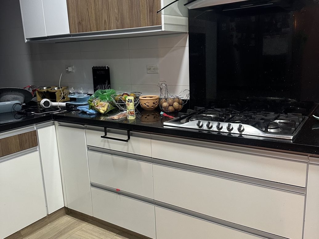 Casa de 5 alcobas en venta en Los Bohios De Hunza, Bogotá, 345 m² · foto 10 de 17