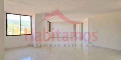 Excelente apartamento con ubicación estratégica, cerca a Viva Envigado, remodelado, cerca a servicio de transporte público y servicios adicionales a la mano. Entrega inmediata.