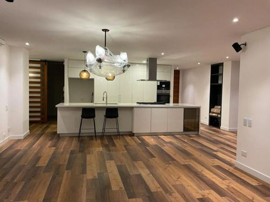 Apartamento de 3 alcobas en venta en Niza, Bogotá, 193 m² · foto 2 de 12