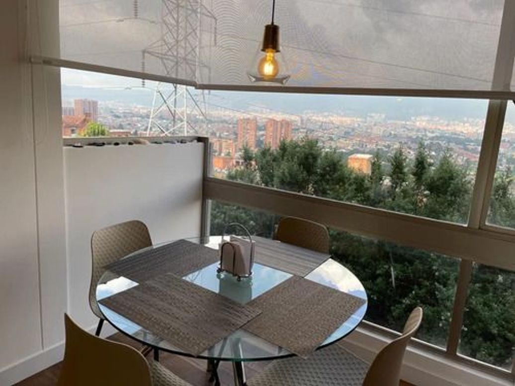 Apartamento de 3 alcobas en venta en Niza, Bogotá, 193 m² · foto 8 de 12
