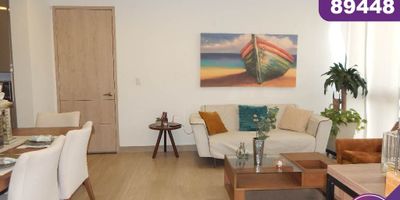 Apartamento amoblado en arriendo en la ciudad de Barranquilla ubicado en el sector de Rio alto, en un edificio con vigilancia privada las 24 Horas y zonas sociales de entretenimiento, piscina, canchas deportivas, zona infantil, zona bbq, salón comunal, el edificio cuenta con 16 pisos, el inmueble se encuentra en el piso 7, con un área aproximada de 85 mt2 , distribuidos en 3 habitaciones, 3 baños más un baño auxiliar, 2 de las habitaciones cuentan con baño interno, sala-comedor, cocina integral, zona de labores y 1 parqueadero asignado, lado sombra, buena distribución en sus áreas con buenos y modernos acabados, es fresco y acogedor, su entorno es tranquilo, residencial con cómodas vías de acceso y facilidad al transporte publico cercano, sobre el sector puede encontrar, parques, colegios, supermercados, restaurantes y centro comercial.