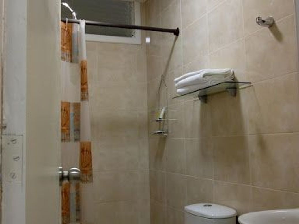 Casa de 6 alcobas en venta en Barrios Unidos, Bogotá, 550 m² · foto 6 de 20