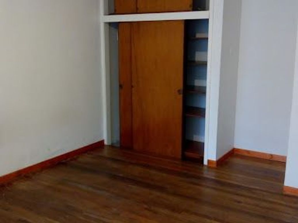 Casa de 6 alcobas en venta en Barrios Unidos, Bogotá, 550 m² · foto 3 de 20