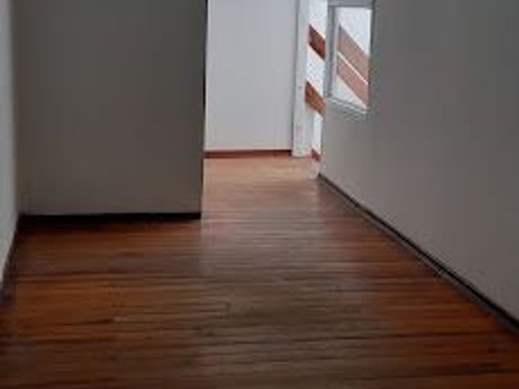 Casa de 6 alcobas en venta en Barrios Unidos, Bogotá, 550 m² · foto 15 de 20