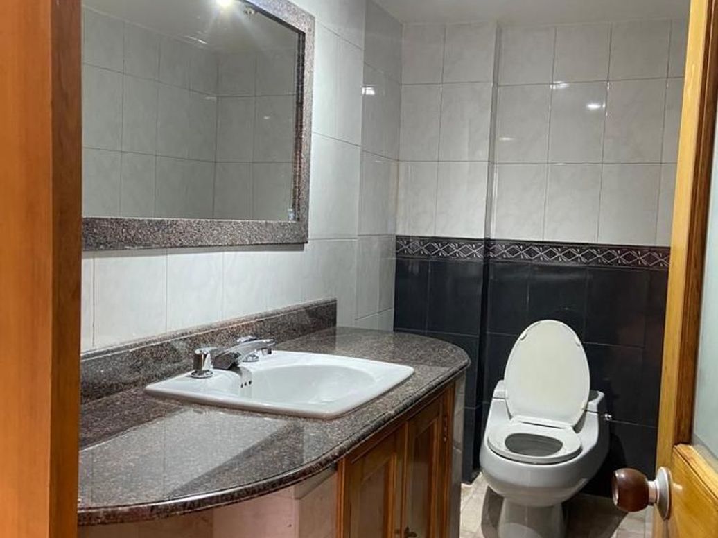 Apartamento de 2 alcobas en venta en Lago Gaitan, Bogotá, 100 m² · foto 3 de 9