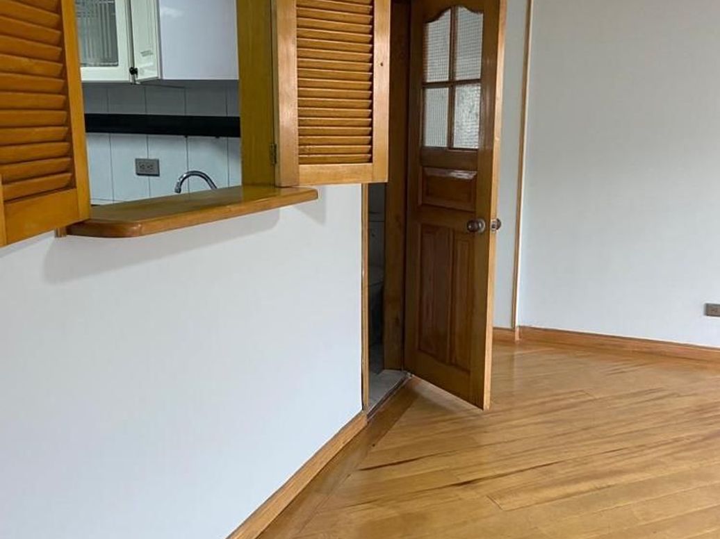 Apartamento de 2 alcobas en venta en Lago Gaitan, Bogotá, 100 m² · foto 2 de 9