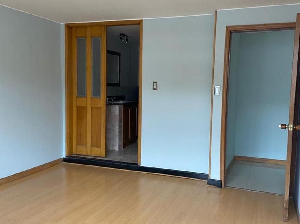 Apartamento de 2 alcobas en venta en Lago Gaitan, Bogotá, 100 m² · foto 7 de 9