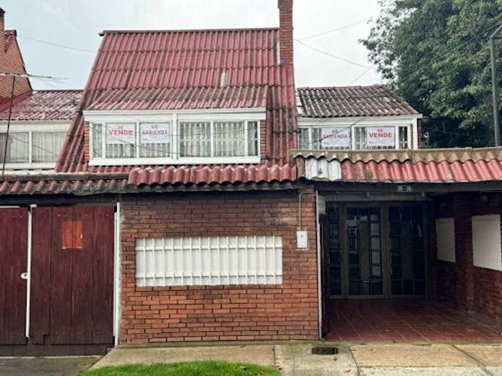 Casa de 6 alcobas en venta en San Martín, Bogotá, 184 m² · foto 3 de 20