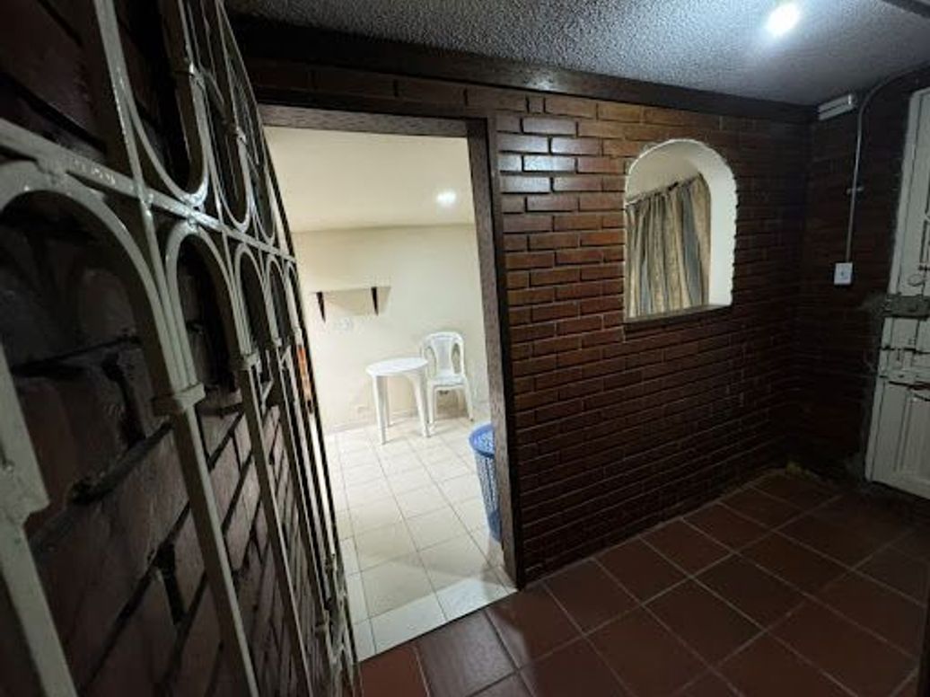 Casa de 6 alcobas en venta en San Martín, Bogotá, 184 m² · foto 6 de 20