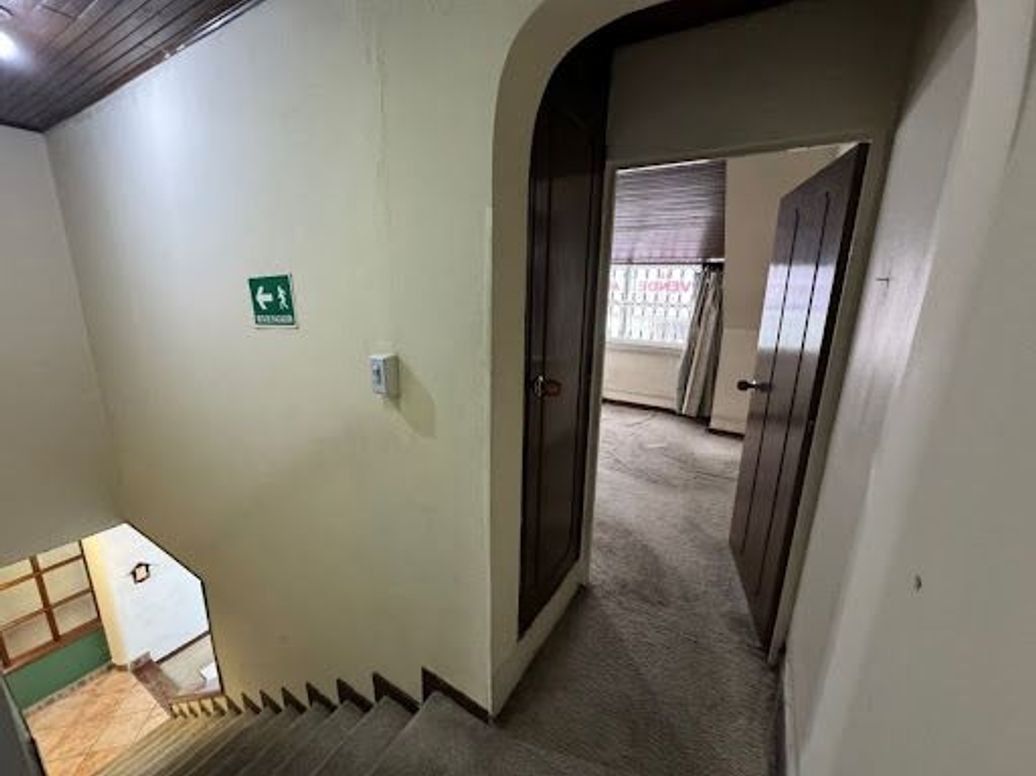 Casa de 6 alcobas en venta en San Martín, Bogotá, 184 m² · foto 14 de 20