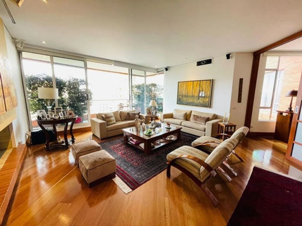 Apartamento de 4 alcobas en venta en Bellavista, Bogotá, 406 m² · foto 8 de 12