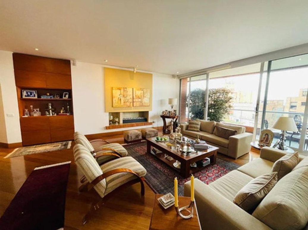Apartamento de 4 alcobas en venta en Bellavista, Bogotá, 406 m² · foto 6 de 12