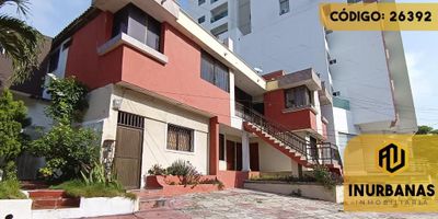 CÓDIGO INTERNO: 26392 - APARTAMENTO CONSTA DE 2 ALCOBAS, 2 CLÓSETS, 1 BAÑO, BAÑO DE SERVICIO, SALA COMEDOR, PUNTO DE CONEXIÓN PARA AIRES, COCINA SEMI INTEGRAL, ZONA DE ROPAS, DIVISIONES EN BAÑOS, PISO DE CERÁMICA Y LOZA DE CONCRETO. EL MULTIFAMILIAR SE ENCUENTRA UBICADO CERCA DE VÍAS PRINCIPALES, PARQUES, COLEGIOS, UNIVERSIDADES, SUPERMERCADOS, TRANSPORTE PÚBLICO E IGLESIAS.