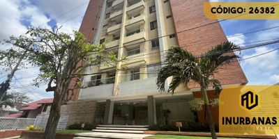 CÓDIGO INTERNO: 26382 - CANON INCLUYE ADMINISTRACIÓN. APARTAMENTO CONSTA DE 2 ALCOBAS, 3 BAÑOS, BAÑO SOCIAL, ALCOBA DE SERVICIO, SALA INDEPENDIENTE, PUNTO DE CONEXIÓN PARA AIRES, ESTUFA Y CALENTADOR A GAS, COCINA INTEGRAL, DIVISIONES EN BAÑOS, BALCÓN, PISO DE CERÁMICA Y CIELO RASO DRYWALL. EL EDIFICIO CUENTA CON VIGILANCIA 24/7, GARAJE CUBIERTO, ASCENSOR, CITÓFONO, PISCINA Y GIMNASIO. SE ENCUENTRA UBICADO CERCA DE VÍAS PRINCIPALES, PARQUES, COLEGIOS, UNIVERSIDADES, SUPERMERCADOS, TRANSPORTE PÚBLICO E IGLESIAS.