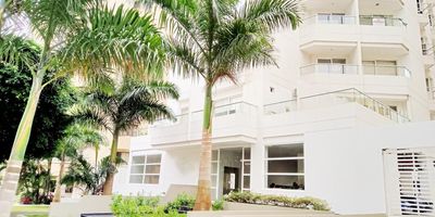 CÓDIGO INTERNO: 24022 - ESPECTACULAR Y CÓMODO APARTAESTUDIO AMOBLADO EN UNA DE LAS MEJORES ZONAS DE LA CIUDAD CONSTA DE 1 ALCOBA CON CAMA SEMIDOBLE, 2 AIRES ACONDICIONADOS, 1 TV, 1 BAÑO, SALA CON COMEDOR DE 4 PUESTOS, COCINA INTEGRAL CON NEVERA Y ESTUFA, ÁREA DE LABORES CON LAVADORA, BALCÓN, CITOFONO, PISO EN PORCELANATO, ASCENSOR Y SE ENCUENTRA CERCA DE VÍA PRINCIPALES, PARQUES, COLEGIOS, UNIVERSIDADES, CENTRO COMERCIAL, SUPERMERCADOS, TRANSPORTE PÚBLICO E IGLESIAS.