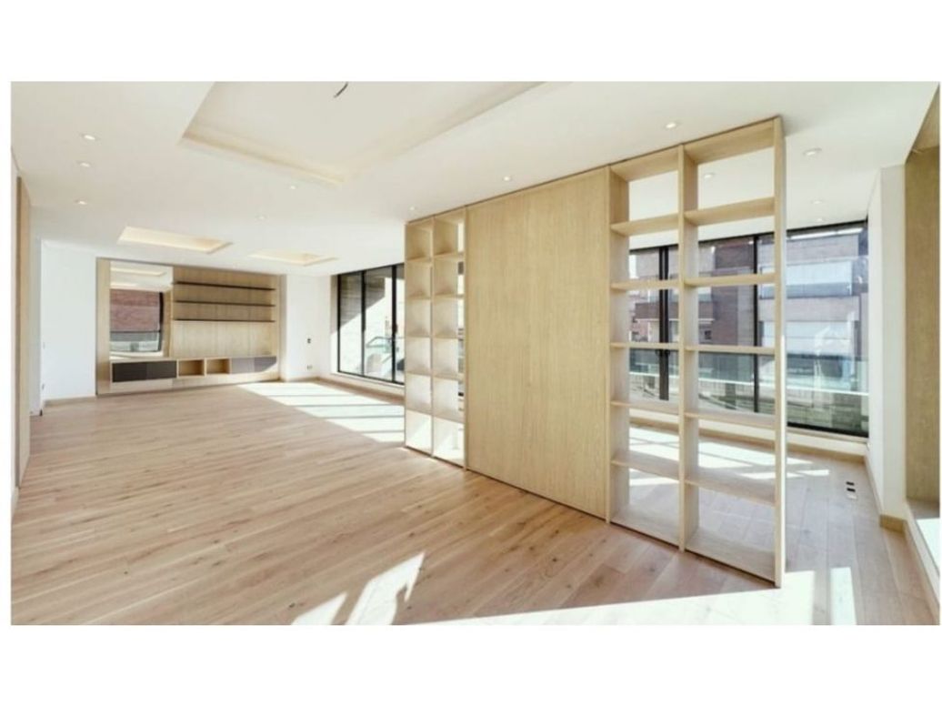 Apartamento de 3 alcobas en venta en Chico, Bogotá, 262 m² · foto 15 de 20