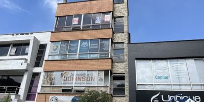 OFICINA O LOCAL DE DOS NIVELES EN ALCALÁ  CERCA DE DOLLAR CITY DE DOS BAÑOS Y 2 SALONES Y TERRAZA Y COCINA INTEGRAL CERCA DEL PARQUE ENVIGADO