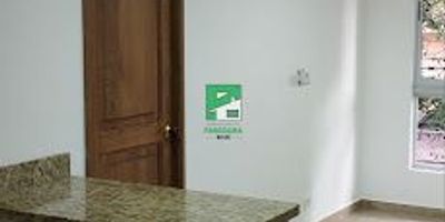 Aparta-estudio Sector laureles piso 2
Sala comedor
1 Habitación
1 Closet
Cocina integral
Zona de ropa
2 Baños cabinados
Red de gas
Piso cerámica
Agua caliente
Portería con tarjeta

Cerca a Iglesia la consolata, bomba de gasolina primax, buenas rutas de transporte, 1 cuadra de la 80, zona muy tranquila.

Arrendamientos Panorama Belen 347 12 14
Asesor Comerciala Johan Julio 311 669 52 10