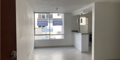 ? ¡Apartamento en venta en Niza, Manizales!

Si buscas comodidad, ubicación y un precio accesible, este apartamento es ideal para ti. Ubicado en un conjunto cerrado con todas las facilidades para vivir tranquilo y seguro.

? Características del Apartamento:


 Área privada: 72 m².
 Distribución inteligente: Sala-comedor amplia, cocina integral moderna con barra estilo americano y zona de ropas.
 3 habitaciones: La principal con baño privado y balcón para disfrutar de la vista.
 Baño auxiliar completo.
 Parqueadero descubierto.


? Ubicación y Ventajas:


 Piso 2 con ascensor, perfecto para un fácil acceso.
 Urbanización cerrada con portería y vigilancia 24/7.
 Cerca de colegios, universidades, centros comerciales y parques.
 Sobre vía principal, con acceso pavimentado y adaptado para discapacitados.


? Zonas Comunes y Beneficios:


 Área social, salón comunal y zonas verdes.
 Parqueadero para visitantes.
 Planta eléctrica para mayor tranquilidad.


? Perfecto para familias que buscan comodidad y seguridad en una ubicación estratégica en Manizales.

¡Contáctanos para más información y agenda tu visita! ?✨


 

 
