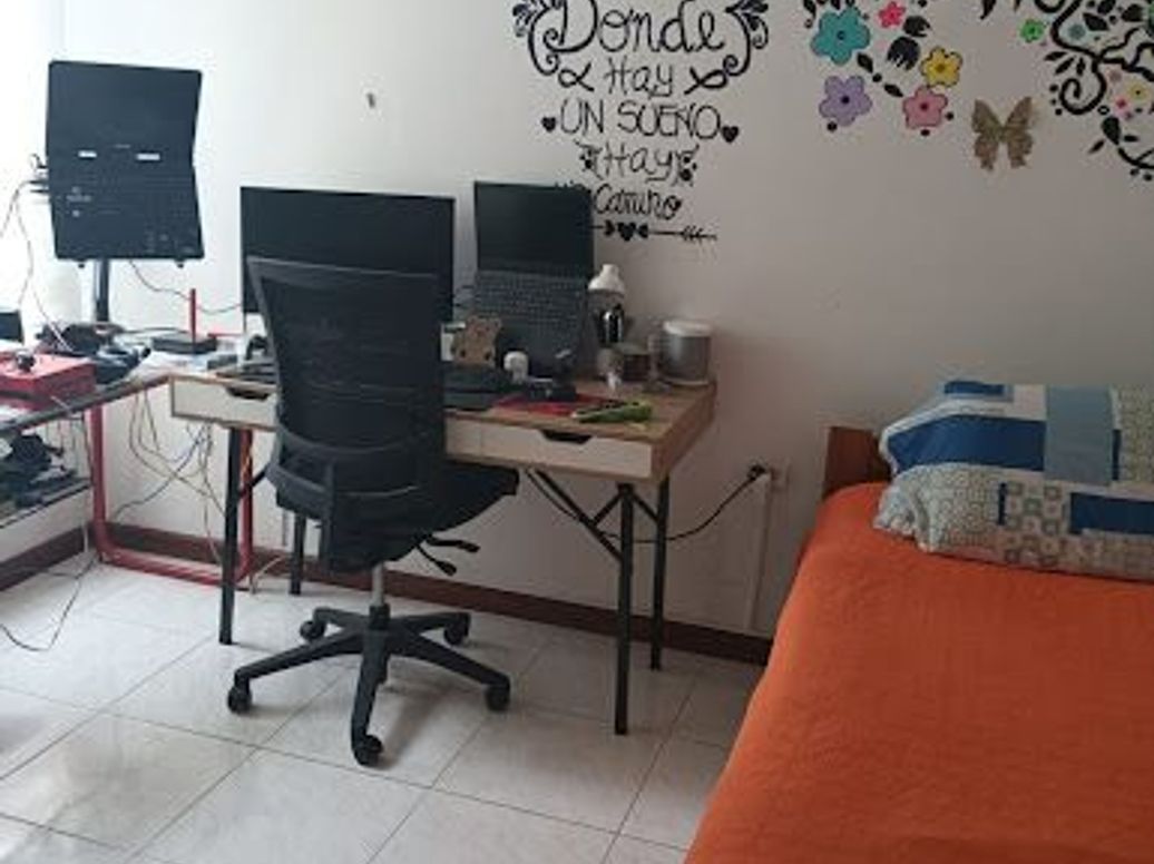 Casa de 6 alcobas en venta en Lago De Suba, Bogotá, 230 m² · foto 6 de 20