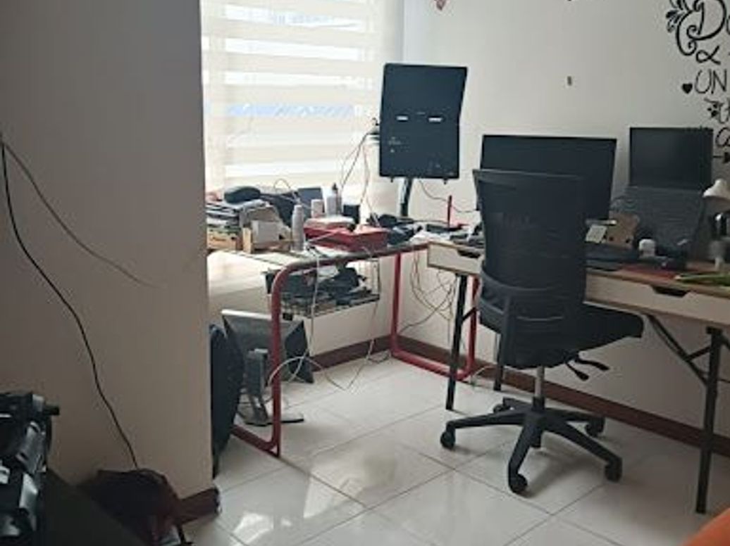 Casa de 6 alcobas en venta en Lago De Suba, Bogotá, 230 m² · foto 18 de 20