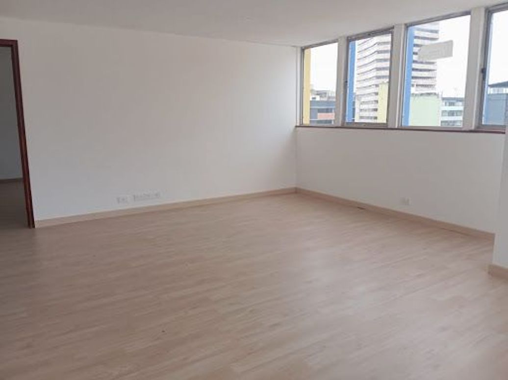 Apartamento de 1 alcoba en venta en Centro Historico, Bogotá, 67 m² · foto 6 de 12