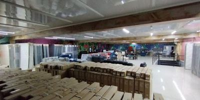 Local en arriendo con 530 metros cuadrados en un segundo nivel este local cuenta con todas las adecuaciones para atender a tus usuarios de manera personalizada ubicado en el centro de Rionegro aquí encontrarás todas las ventajas que tu marca necesita. En Umbral tenemos las mejores opciones para ti.