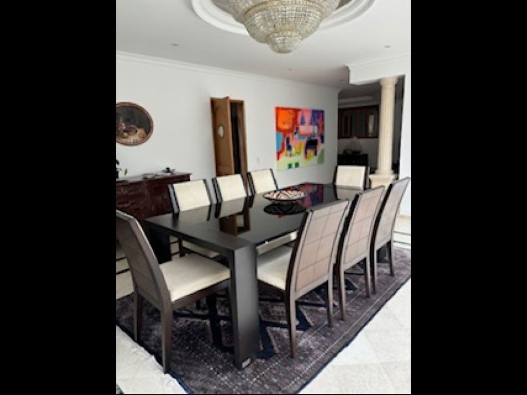 Casa de 3 alcobas en venta en Santa Barbara Alta, Bogotá, 390 m² · foto 3 de 11