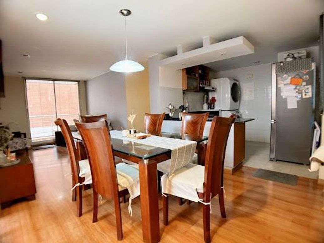 Apartamento de 2 alcobas en venta en Bella Suiza, Bogotá, 73 m² · foto 3 de 14