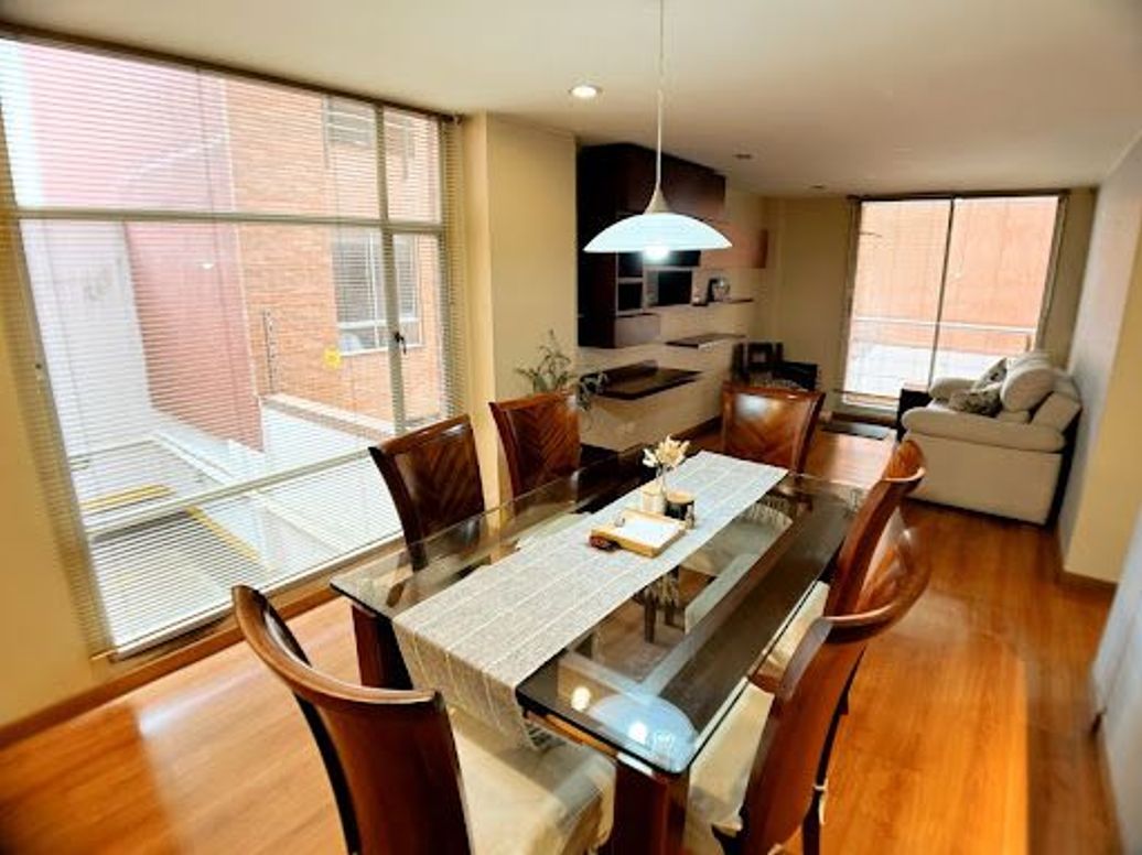 Apartamento de 2 alcobas en venta en Bella Suiza, Bogotá, 73 m² · foto 2 de 14