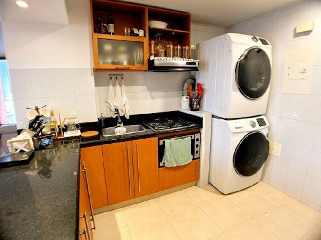 Apartamento de 2 alcobas en venta en Bella Suiza, Bogotá, 73 m² · foto 5 de 14