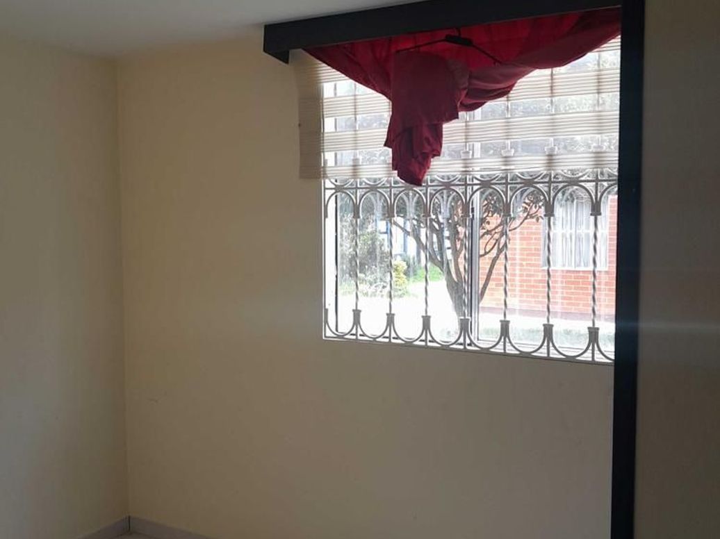 Apartamento de 3 alcobas en venta en Campo Alegre, Bogotá, 59 m² · foto 4 de 18