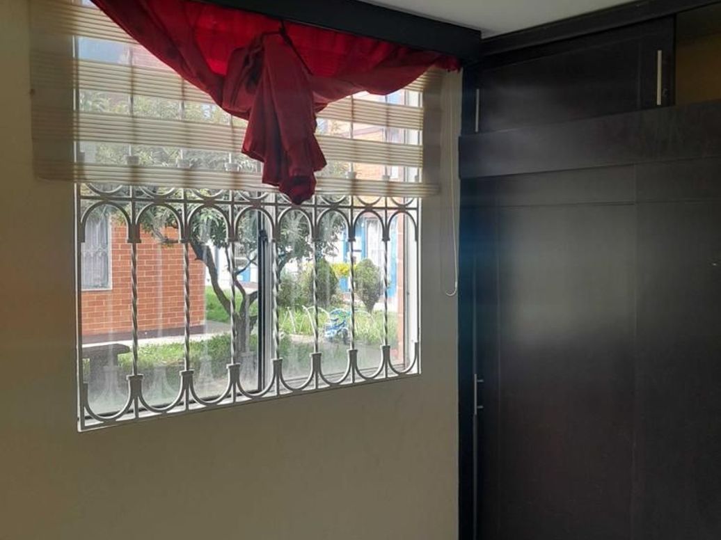 Apartamento de 3 alcobas en venta en Campo Alegre, Bogotá, 59 m² · foto 2 de 18
