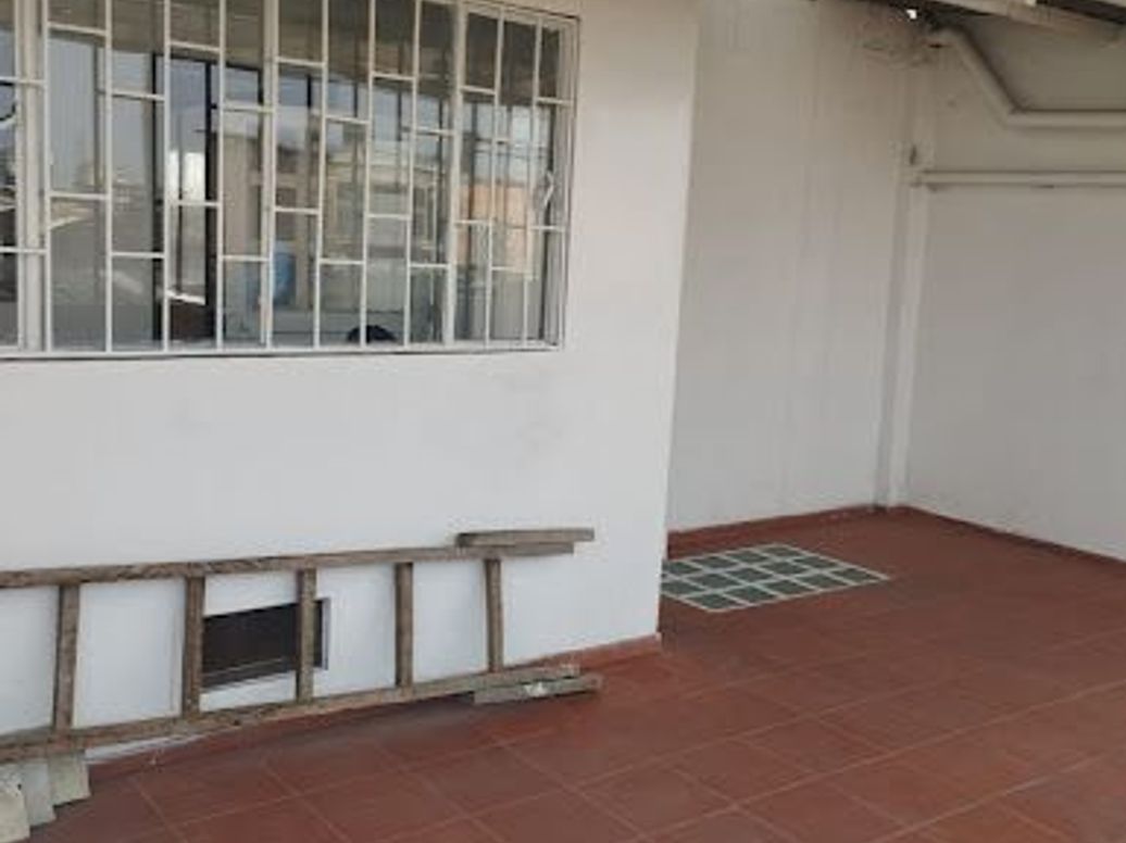 Casa de 9 alcobas en venta en Fontibón, Bogotá, 273 m² · foto 3 de 18