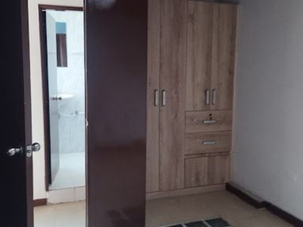 Casa de 9 alcobas en venta en Fontibón, Bogotá, 273 m² · foto 15 de 18