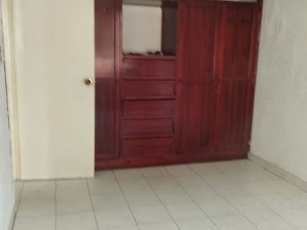 Casa de 9 alcobas en venta en Fontibón, Bogotá, 273 m² · foto 6 de 18