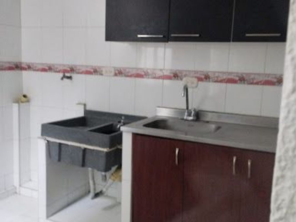 Casa de 9 alcobas en venta en Fontibón, Bogotá, 273 m² · foto 5 de 18