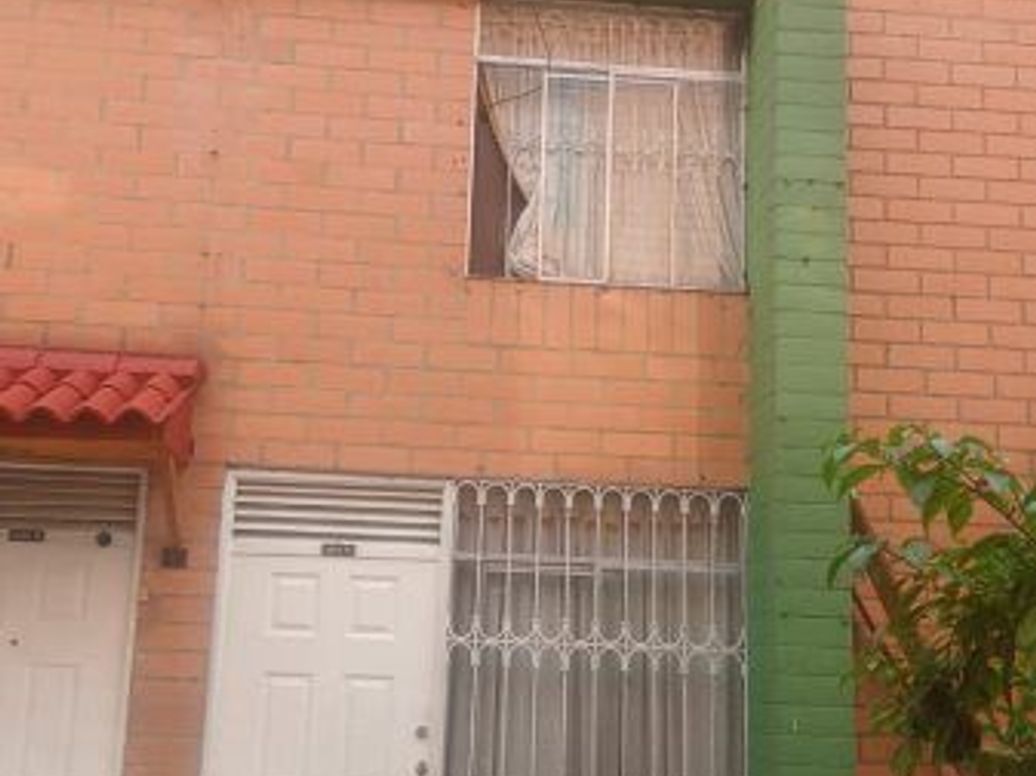 Casa de 4 alcobas en venta en Santa Fe Del Tintal, Bogotá, 69 m² · foto 2 de 20