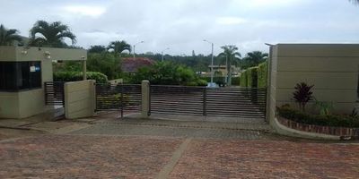 Maravilloso lote ubicado en anapoima ,condominio de conjunto Cerrado, este lote cuenta con 638 M de terreno,ubicado en una de las ciudades mas tranquilas con clima ideal, en ambiente relajado,ideal para disfrutar